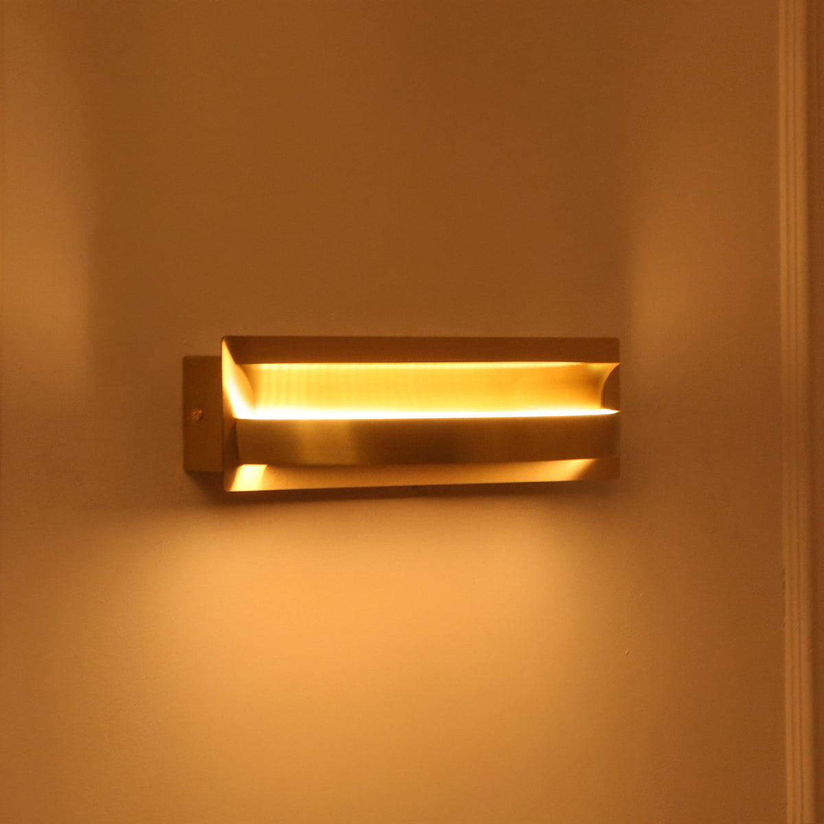 Buy Heading Home LED Wall Light Online
