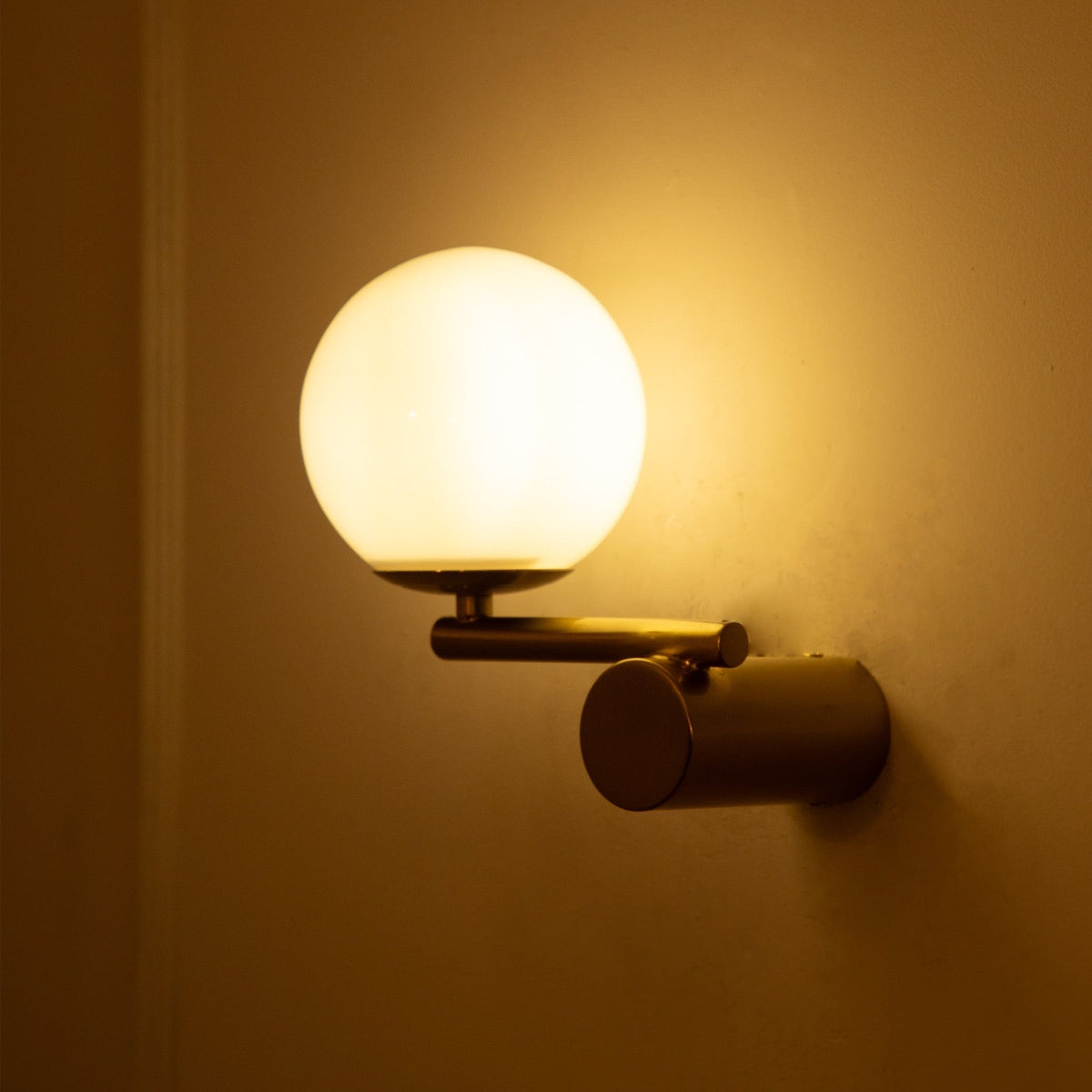 Buy Tapas Single LED Wall Light online
