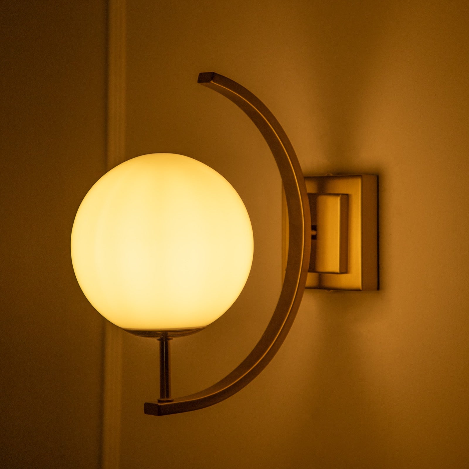 Buy Rise Up Wall Light online
