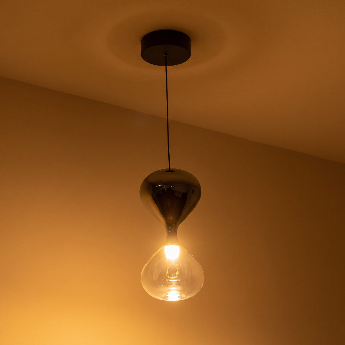 Shop Setting Sun LED Pendant Light Corner Hanging