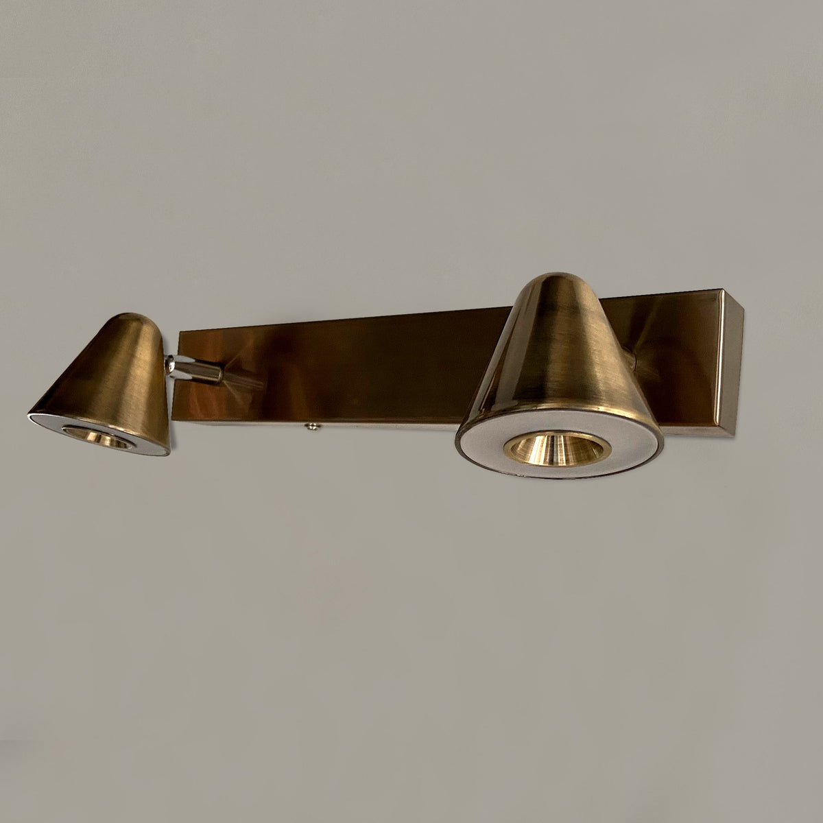 Brasso Double LED Mirror Light Lamp