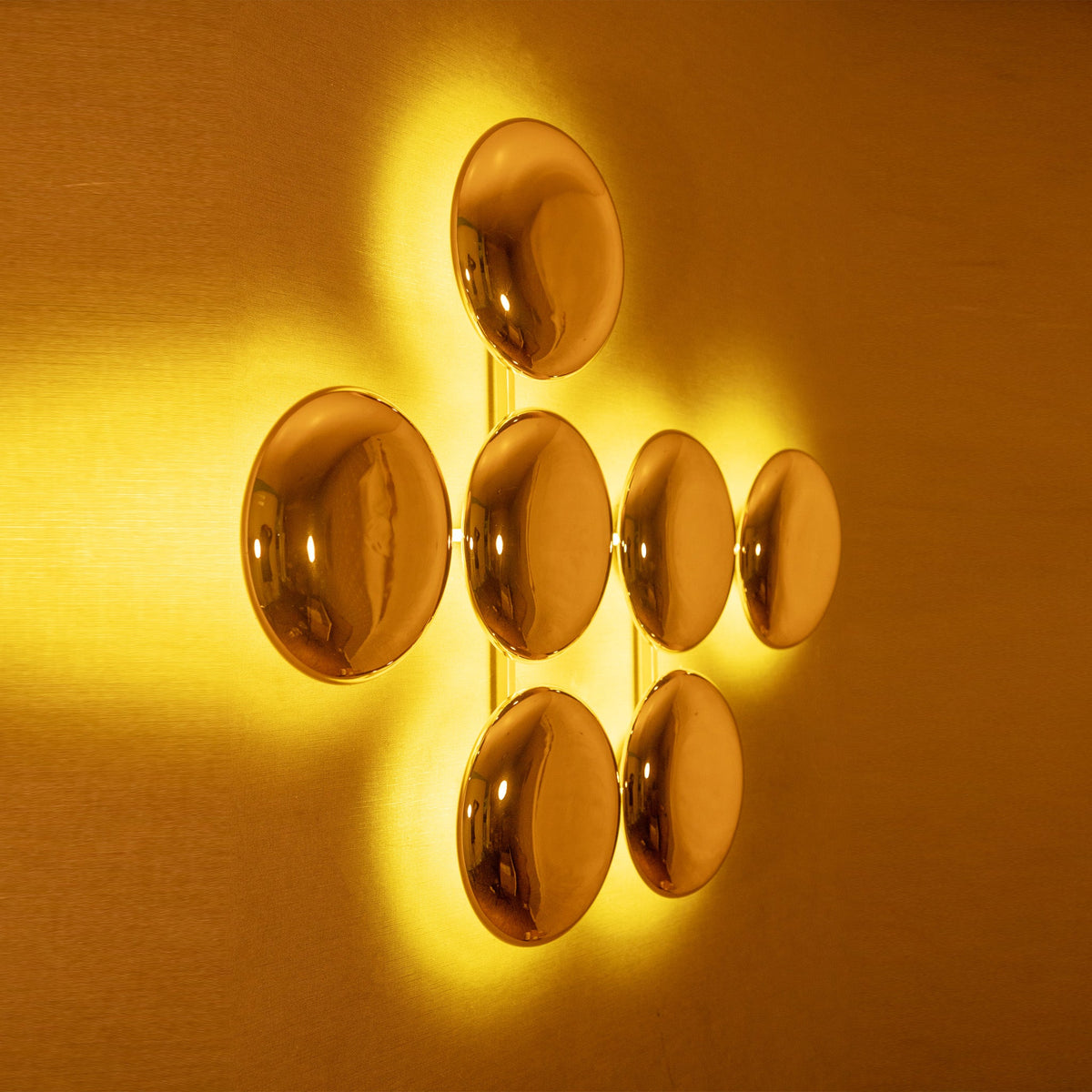 Big Show Gold LED Wall Light