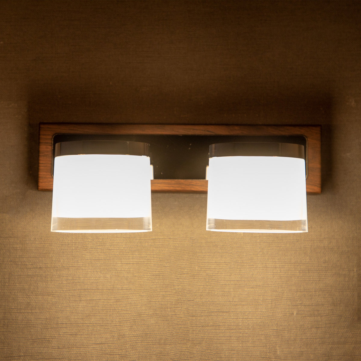 Buy Fabian Double LED Mirror Light Bangalore