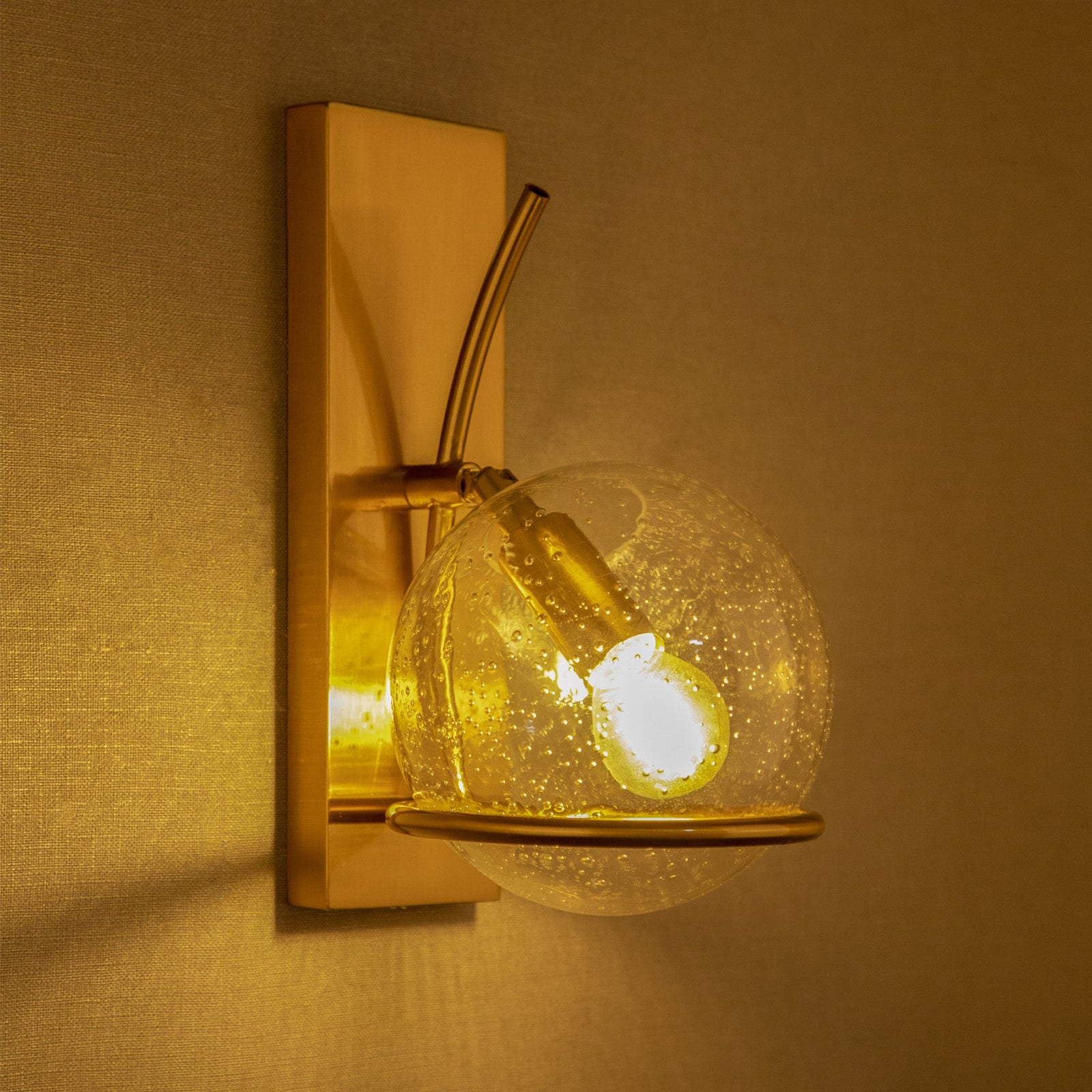 Snuggle Me Wall Light online