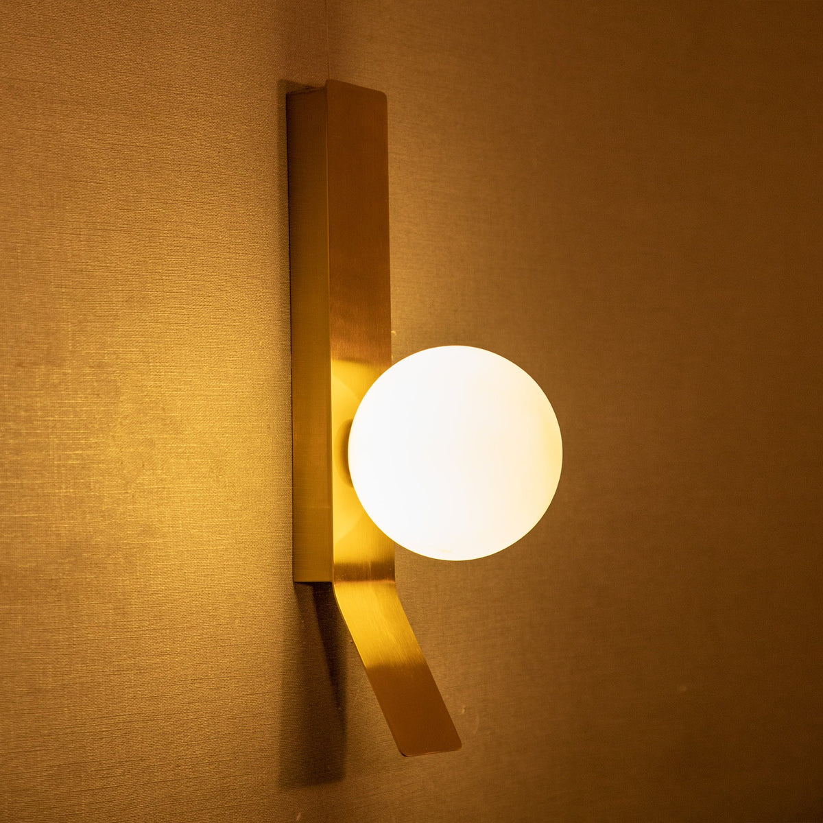 Buy Stately LED Wall Light Bangalore