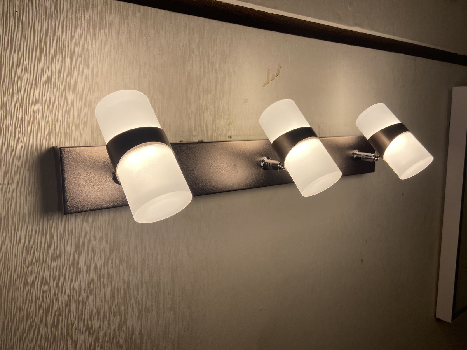 Glory Triple Led Mirror Light Shop