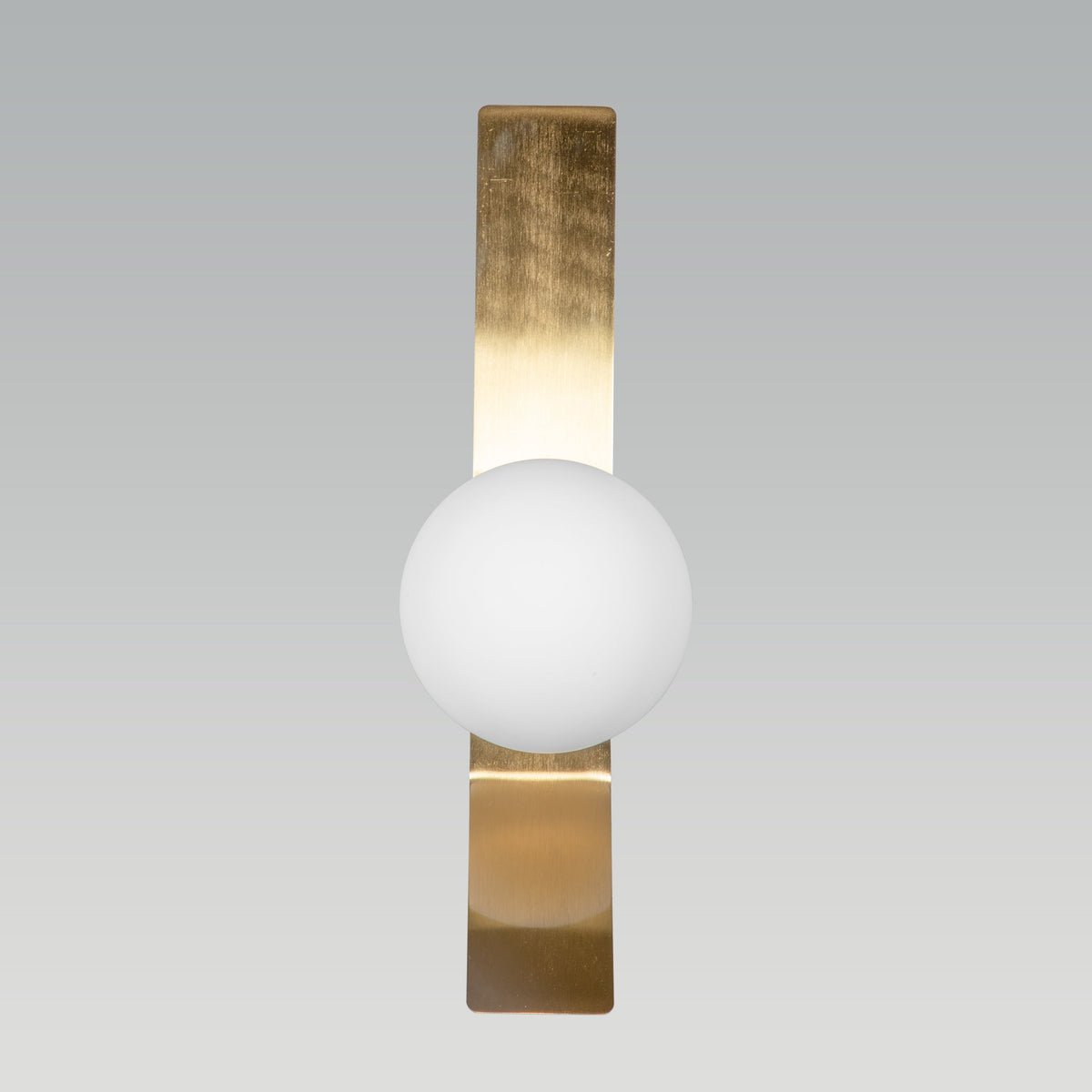 Stately LED Wall Light online