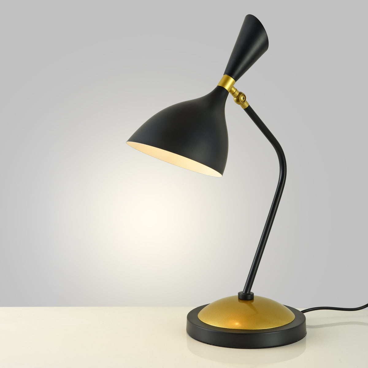 Swan Table Lamp Online